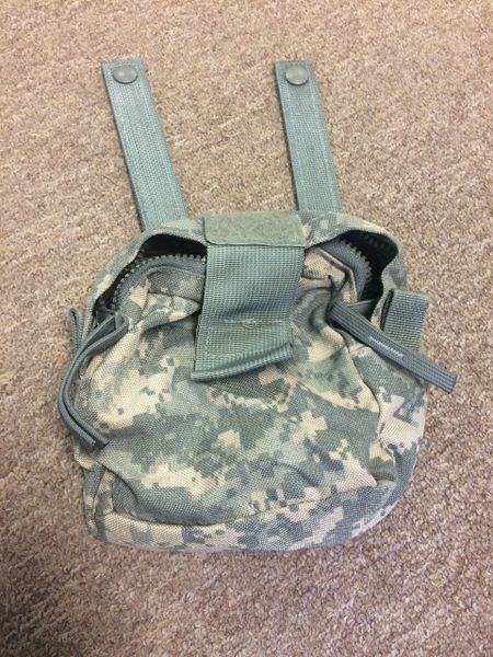 US MILITARY ISSUED ACU CAMO ZIPPING CARRYING POUCH NOS