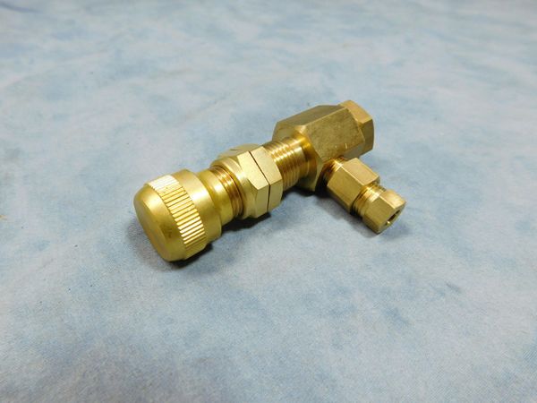 M998, M35, M809 AIR CONTROL VALVE 7539695, 4820-00-753-9695 NOS