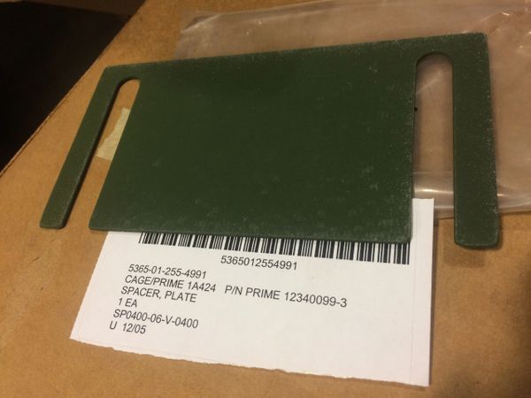 M998 SPACER PLATE 12340099-3, 5365-01-255-4991 NOS