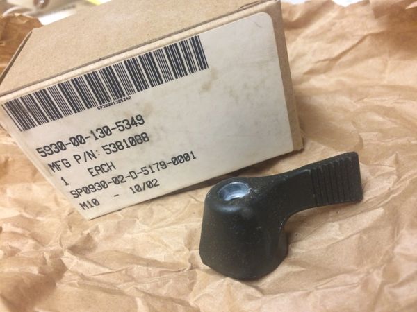 M998 IGNITION SWITCH LEVER 5381088, 5930-00-130-5349 NOS