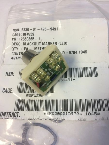 M1078 LED BLACKOUT MARKER 12360865-1, 6220-01-423-9491 NOS