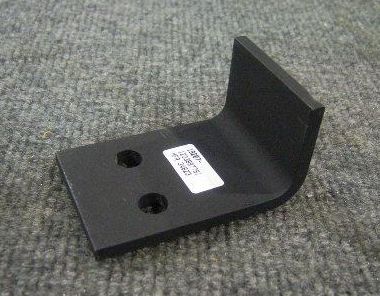 M998 ANGLE BRACKET 12338977, 5340-01-185-8724 NOS