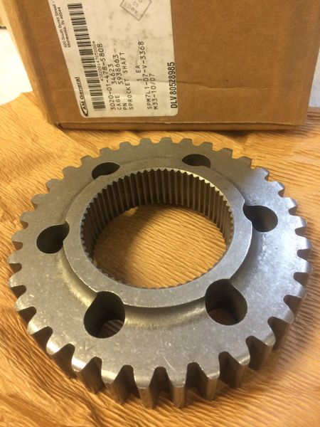 M998 SPROCKET SHAFT 5938663, 3020-01-478-5808 NOS