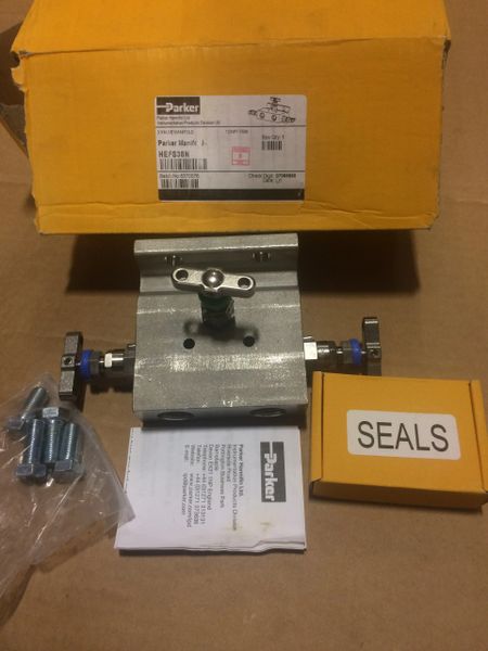 PARKER 3 VALVE MANIFOLD HEFS38N NEW