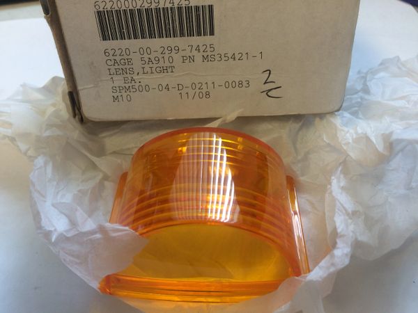 MULTI-VEHICLE LIGHT LENS (AMBER) MS35421-1, 5220-00-299-7425 NOS