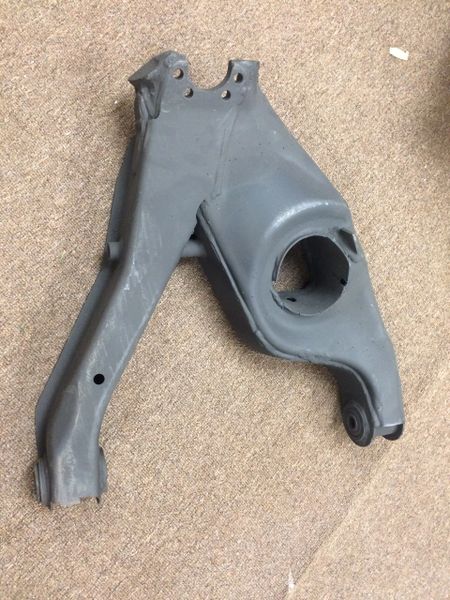 M998 LOWER REAR R.H. CONTROL ARM 12340860-2, 2530-01-257-3905 NOS