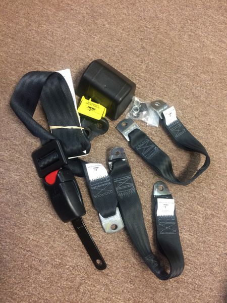 M1070 FRONT DRIVER SIDE SEAT BELTS, PART OF KIT F10404, 2540-01-355-6233 NOS