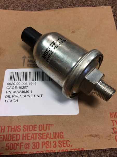 M998 OIL PRESSURE SENDING UNIT MS24539-1, 6620-00-993-5546 NOS