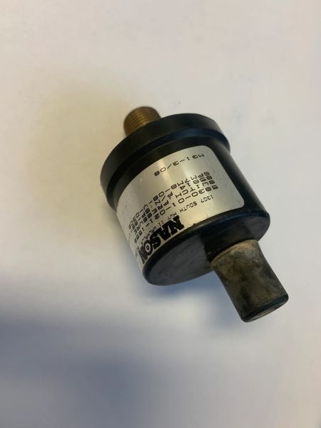 PRESSURE SWITCH SP-9B-11RPO, 5930-01-021-1559 NOS