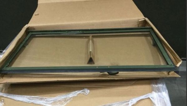 M939 WINDOW FRAME 12277069-2, 2510-01-130-7944 NOS