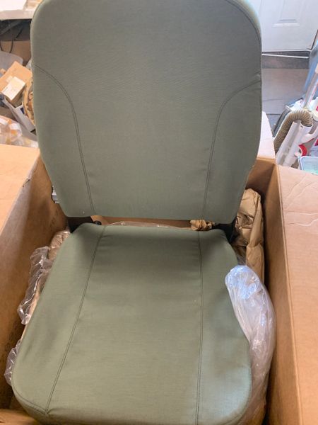 FMTV, 5 TON SEAT ASSEMBLY 12414335-006, 2540-01-561-2651 NOS