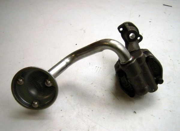 HMMWV OIL PUMP ASSEMBLY 12564768, 12559796, 2815-01-475-0825 NOS