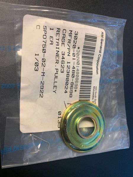 M998 PULLEY RETAINER 12380024, 3020-01-480-8698 NOS