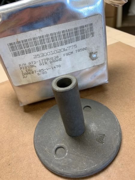 5 TON AIR BRAKE PISTON A73 1779V 230, 2530-01-020-6775 NOS