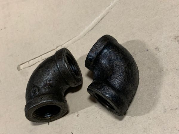 5 PIPE ELBOWS 90 DEGREE 1/2" NOS