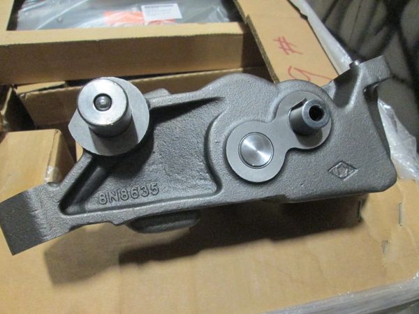 CAT OR SIMILAR BRAND OIL PUMP ASSY 6I1346, 2815-01-011-2686 NOS