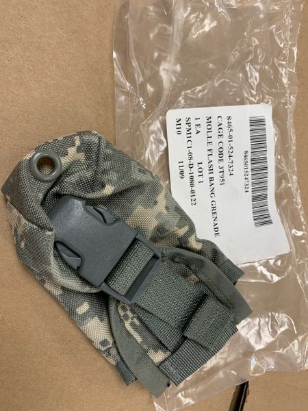 MOLLE FLASH BANG GRENADE POUCH CO/PD-02-02, 8465-01-524-7324 NOS