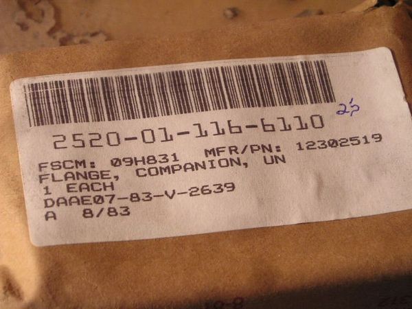 M151 COMPANION FLANGE 12302519 NOS