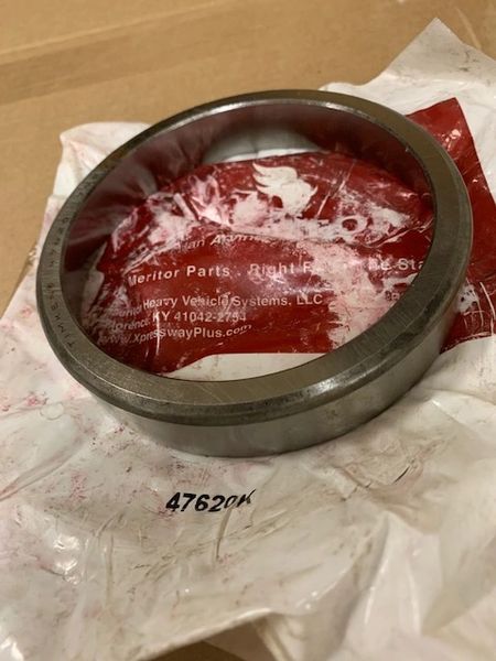 M1078 TAPERED ROLLER BEARING CUP 47620 NOS