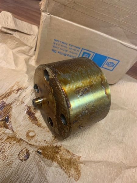 GM 8647289 SHAFT ASSEMBLY NOS