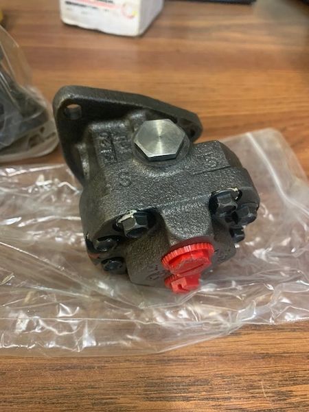 DETROIT DIESEL FUEL PUMP HOUSING 5113776, 5177292, 2910-00-623-1183 NOS