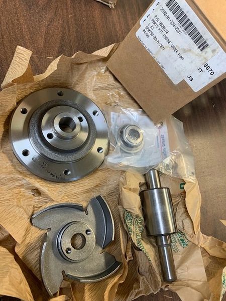 DETROIT WATER PUMP PARTS KIT 8924376, 2930-01-130-2237 NOS