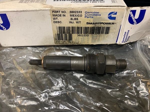 CUMMINS FUEL INJECTION NOZZLE 3802333, 3802193, 2910-01-355-6027 NOS