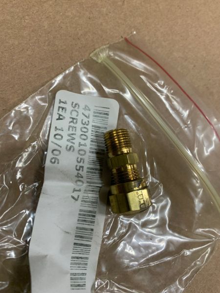 HEMTT STRAIGHT ADAPTER 10519099, 4730-01-055-4017 NOS