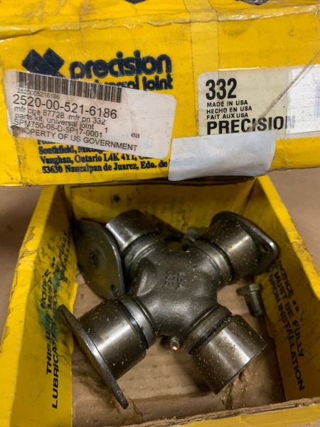 2.5 TON UNIVERSAL JOINT KIT 8735642, 2520-00-521-6186 NOS