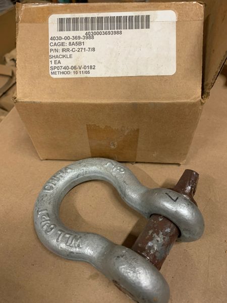 SHACKLE 7/8", RR-C-271-7/8, 4030-00-369-3988 NOS