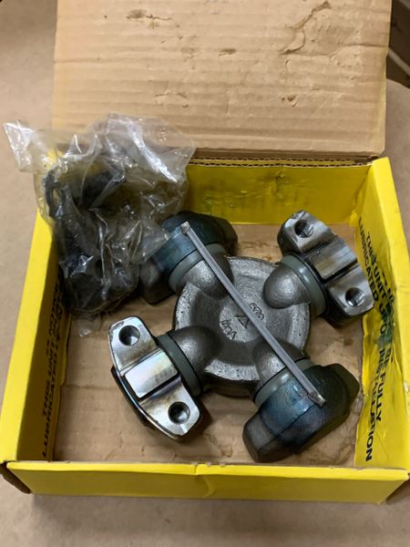 M800 SERIES UNIVERSAL JOINT PARTS KIT 144-7205, 2520-00-766-7607 NOS