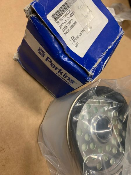 PERKINS OR SIMILAR BRAND FLUID FILTER 2656088, 2910-01-131-6294 NOS