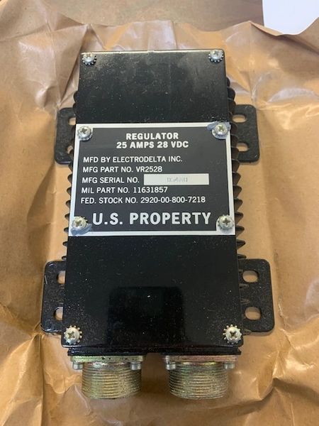 M151 M35 SERIES 28 AMP VOLTAGE REGULATOR 11631857, 2920-00-800-7218 NOS