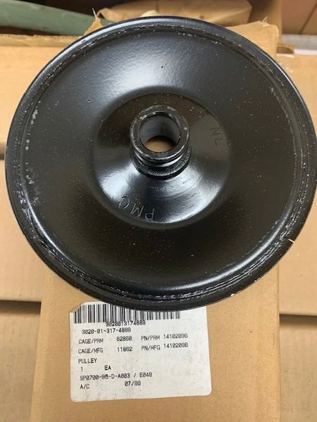 GM PULLEY 14102096, 3020-01-317-4889 NOS