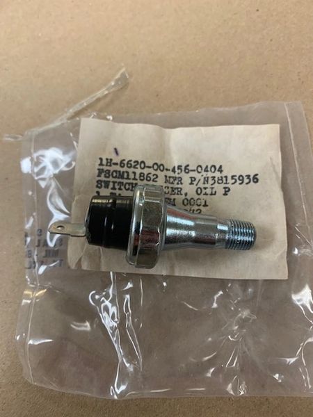 M1008 M1009 OIL BUZZER SWITCH 3973617, 6620-00-456-0404 NOS