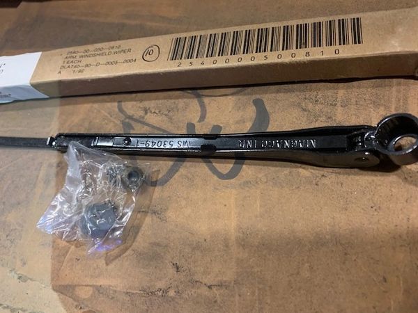 5-TON WIPER ARM 51-062, 500810, 608822, 2540-00-050-0810 NOS STYLE 2