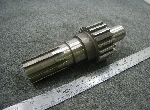 M916, LET GEARSHAFT SPUR, 68680CX, 3040-01-083-0995 NOS