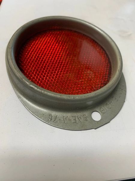 GROTE 4019 RED ARMORED REFLECTOR 3-5/8" DIAMETER NOS