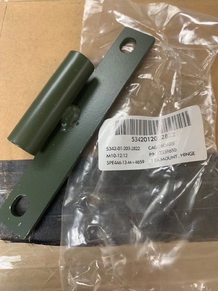 M998 MOUNTING HINGE 12338650, 5342-01-203-2822 NOS