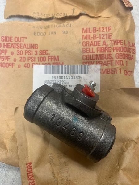 M1008 M1009 REAR WHEEL BRAKE CYLINDER 18004890, 2530-01-110-5304 NOS