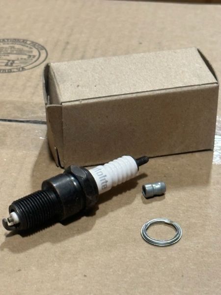 BOBCAT, AUTOLITE SPARK PLUG 6512536 NOS