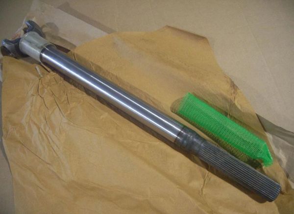 M1070 PROPELLER SHAFT V75750403, SA75750403, 2520-01-387-5823 NOS