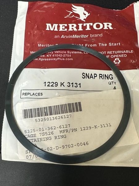 MERITOR RETAINING RING 1229-K-3131, 5325-01-362-6127 NOS