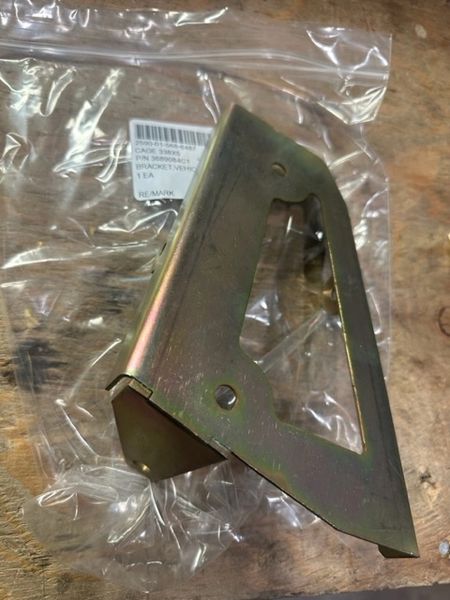 MRAP BRACKET 3689084C1, 3689084C1L, 2590-01-568-6487 NOS