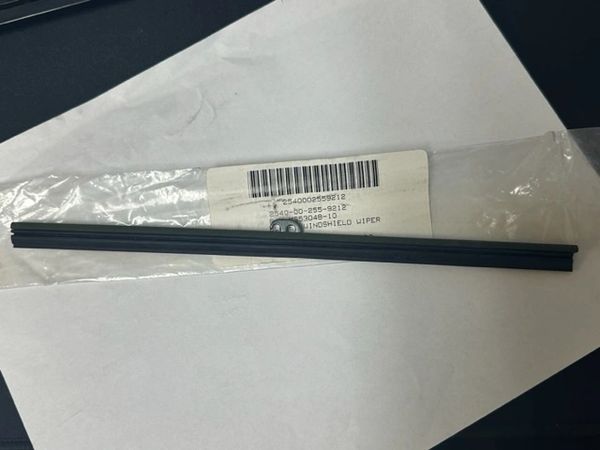 M35 WINDSHIELD WIPER BLADE MS53048-10, 2540-00-255-9212 NOS