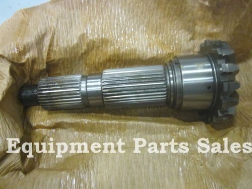 M998 REAR OUTPUT SHAFT 5740519, 117-13867 NOS