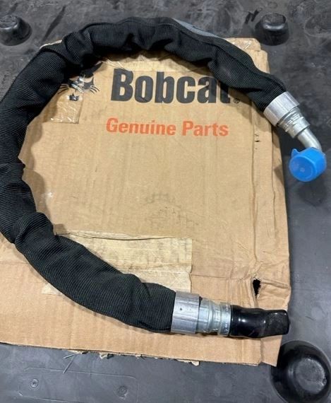 BOBCAT HYDRAULIC HOSE 7124827 NOS