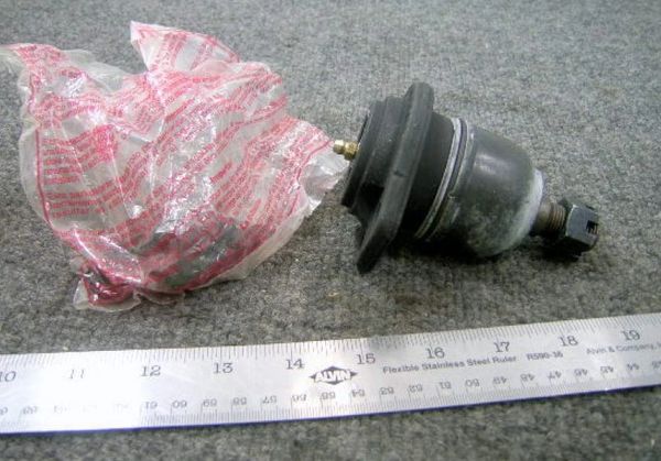 M998 BALL JOINT 12460149, 6007755, 2530-01-413-1366, 2530-01-554-8288 NOS