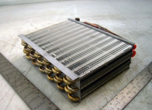 MRAP EVAPORATOR COIL RD-2-5240-0, 12KP370, 4130-01-569-1749 NOS