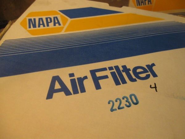 NAPA AIR FILTER 2230 NOS